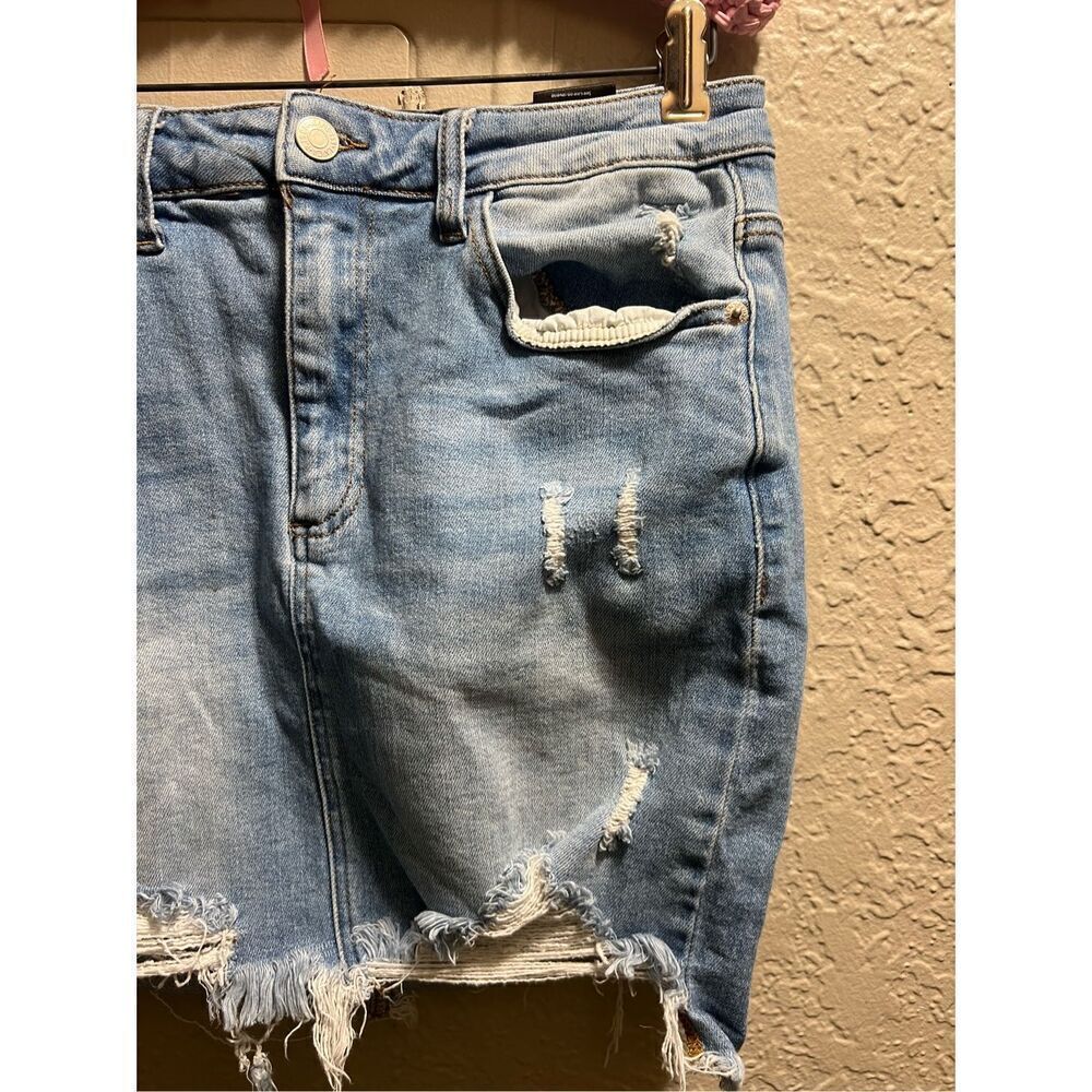 Risen Los Angeles Distressed Denim Skirt Woman’s Size Large - Picture 2 of 11